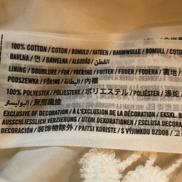 Hollister Lace Shorts Cream lined Size 5 back zipper - Picture 2 of 8